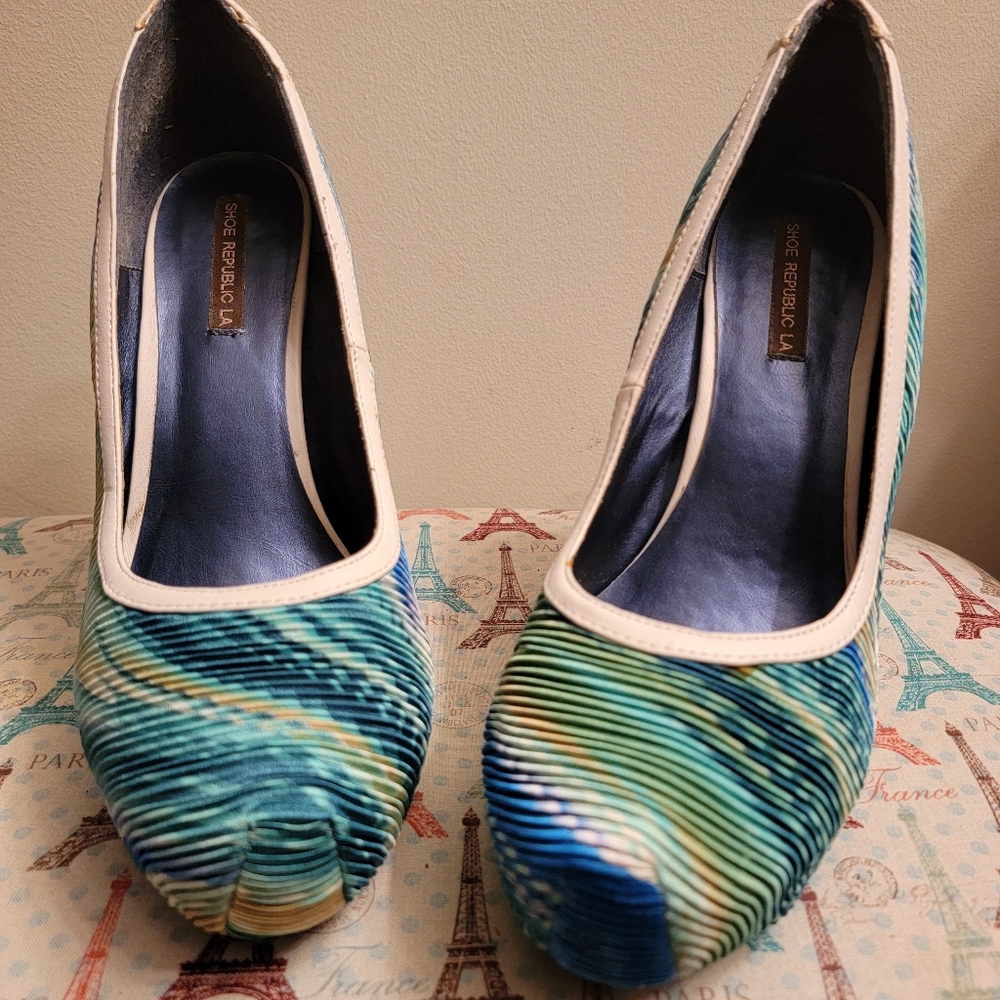 Multi color heels